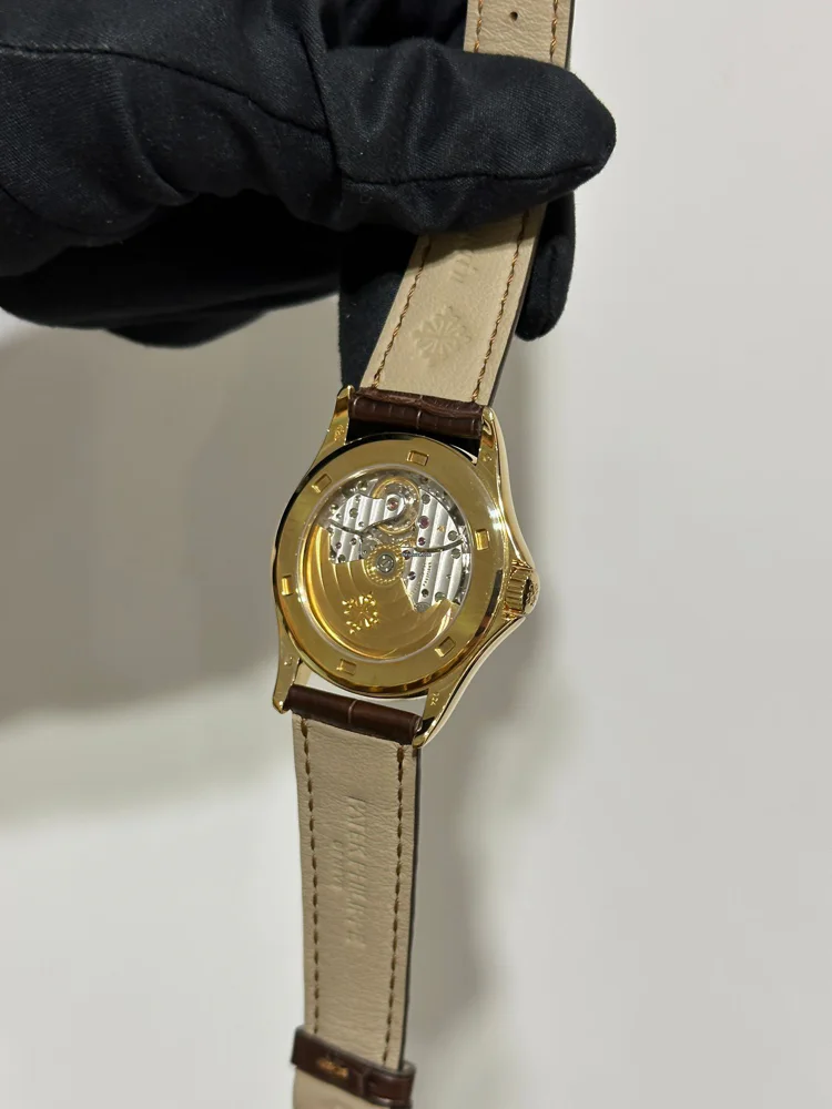 Patek Philippe Calatrava 5107J-001